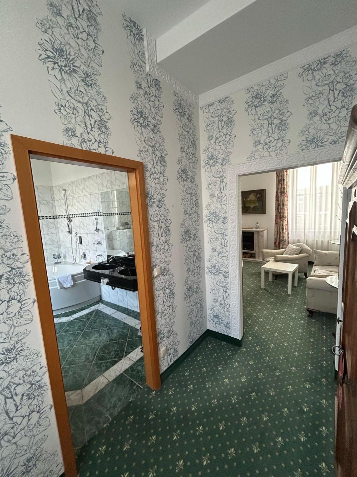Hotel Uckermark Prenzlau Oda fotoğraf